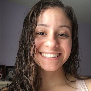 Meet your Posher, Anjuli